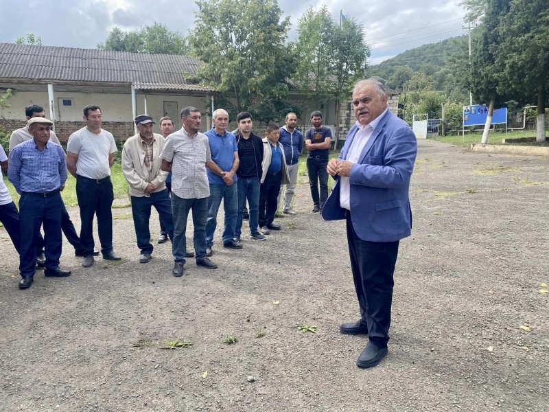 Arzu Nağıyev Tovuzda seçicilərlə görüşdü - FOTOLAR