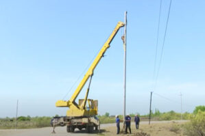 “Azərişıq” Kürdəmirdə elektrik şəbəkəsini yeniləyir - VİDEO