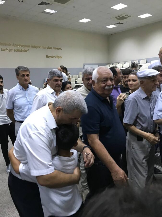 Fazil Mustafa seçicilərlə beşinci kütləvi görüşünü keçirdi - FOTO