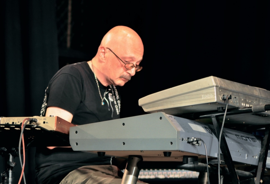 Fikrət Əmirovun oğlu onkoloji xəstəlikdən əziyyət çəkir - FOTO