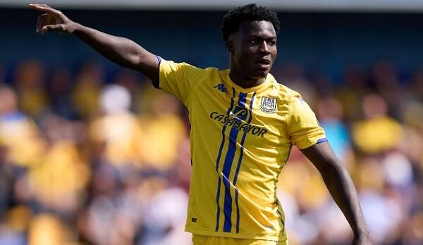 “Qarabağ” Qanadan hücumçu aldı - Yeni transfer rəsmən elan edildi