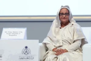 Şeyx Hasina ölkədən belə qaçdı: müvəqqəti hökumət... - VİDEO