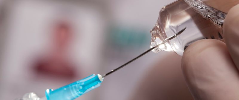 4 yaşlı uşağa evdə iynə vuruldu, öldü - Təfərrüat