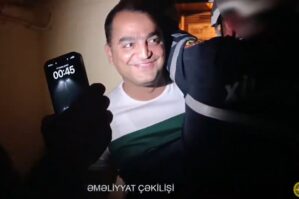 Liftdə köməksiz qalan vətəndaş belə xilas edildi - VİDEO