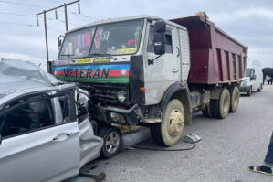 Bakıda “protiv” gedən yük maşını qəza törətdi: ölən var