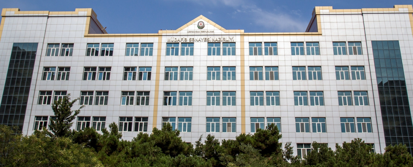 Nazirliyin xanım əməkdaşı iş vaxtı öldü