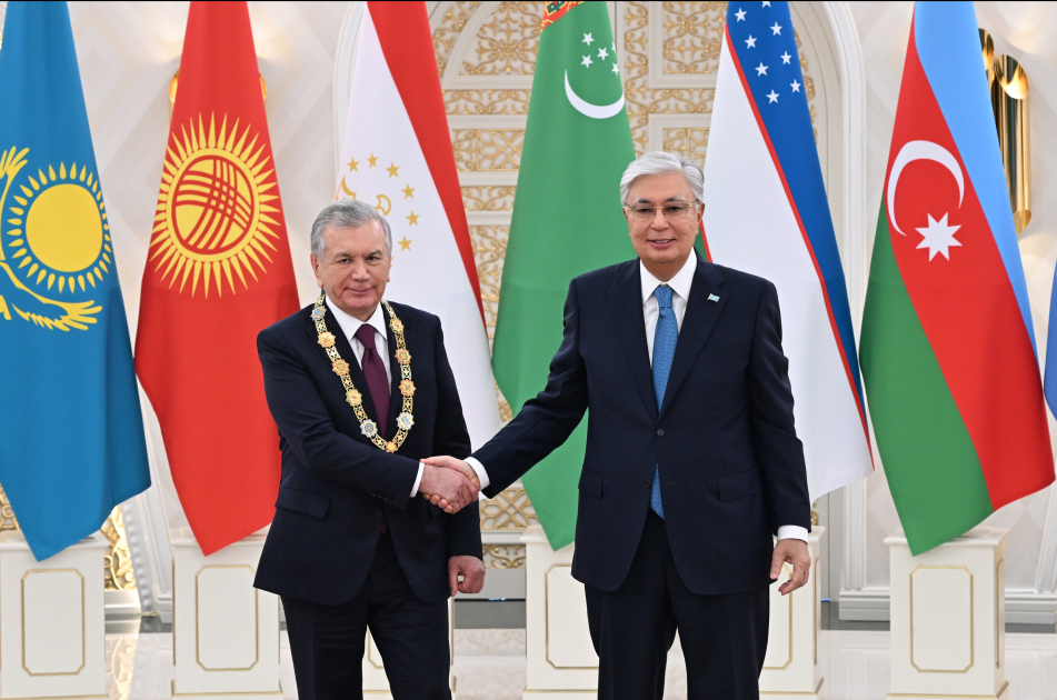 Prezident Şavkat Mirziyoyevin təltif olunması mərasimində - FOTOLAR