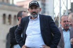 Paşinyanın başına alma atan şəxs saxlanıldı