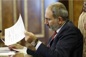 Paşinyan məğlub oldu: "Sənədi orada imzalayacaq"