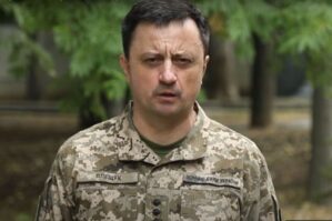 Zelenski müharibənin gərgin vaxtında bu vacib şəxsi işdən qovdu