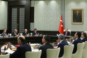 21 il sonra Türkiyədə ilk: Ərdoğan nazirləri orada topladı