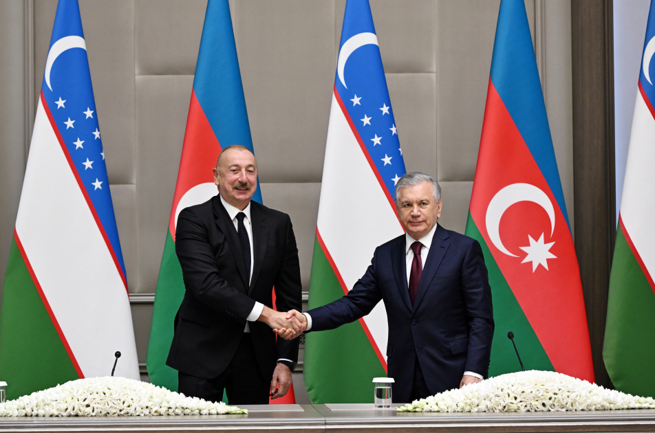 Prezidentlər mətbuata bəyanatlarla çıxış etdilər - VİDEO