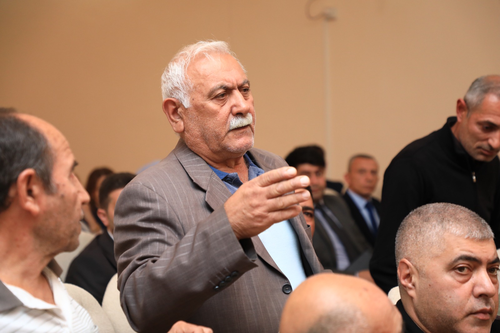 Niyazi Bayramov növbəti dəfə sakinlərlə görüşdü - FOTOLAR