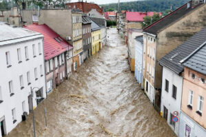 Polşanı su basdı: təbii fəlakət rejimi tətbiq edildi