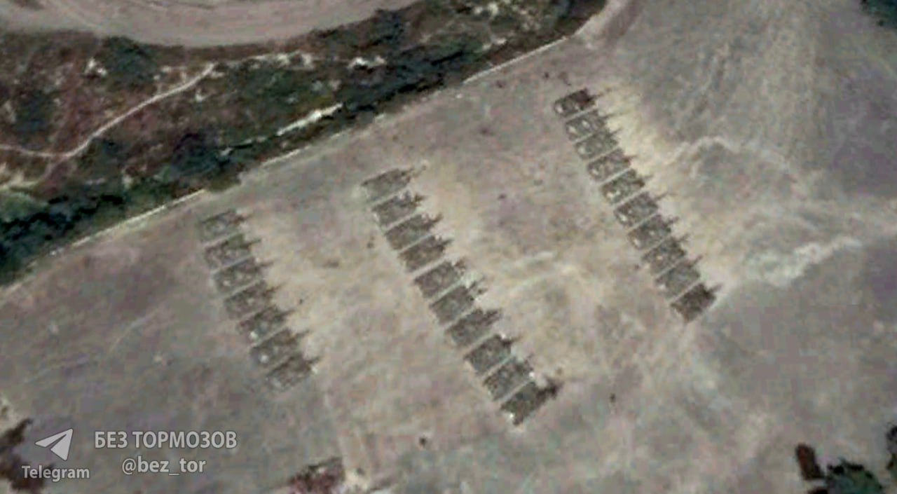 Qafanda aktivlik: erməni hərbi texnikaları sərhədimizdə - FOTO