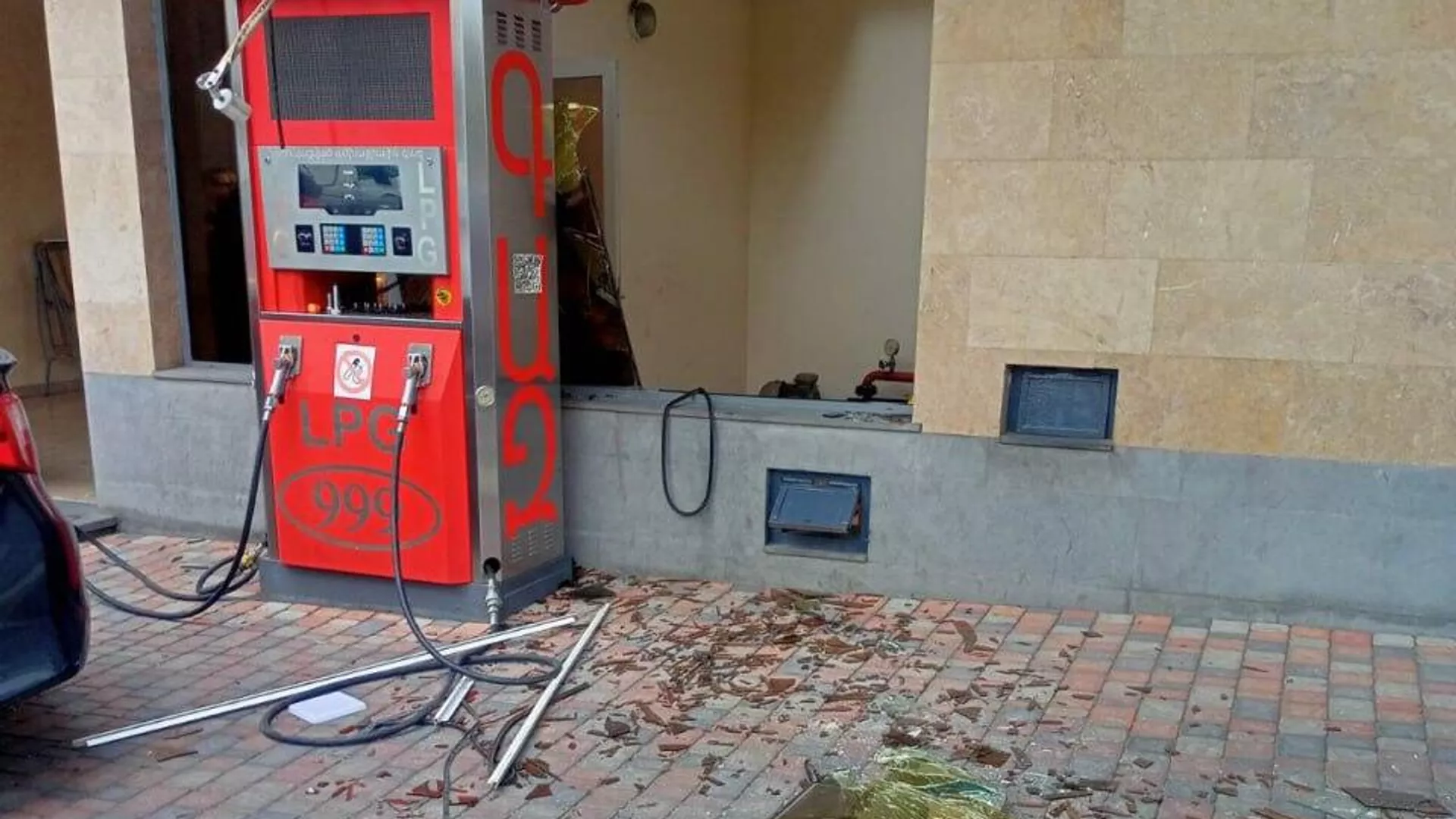 Ermənistanda güclü partlayış: Xəsarət alanlar var