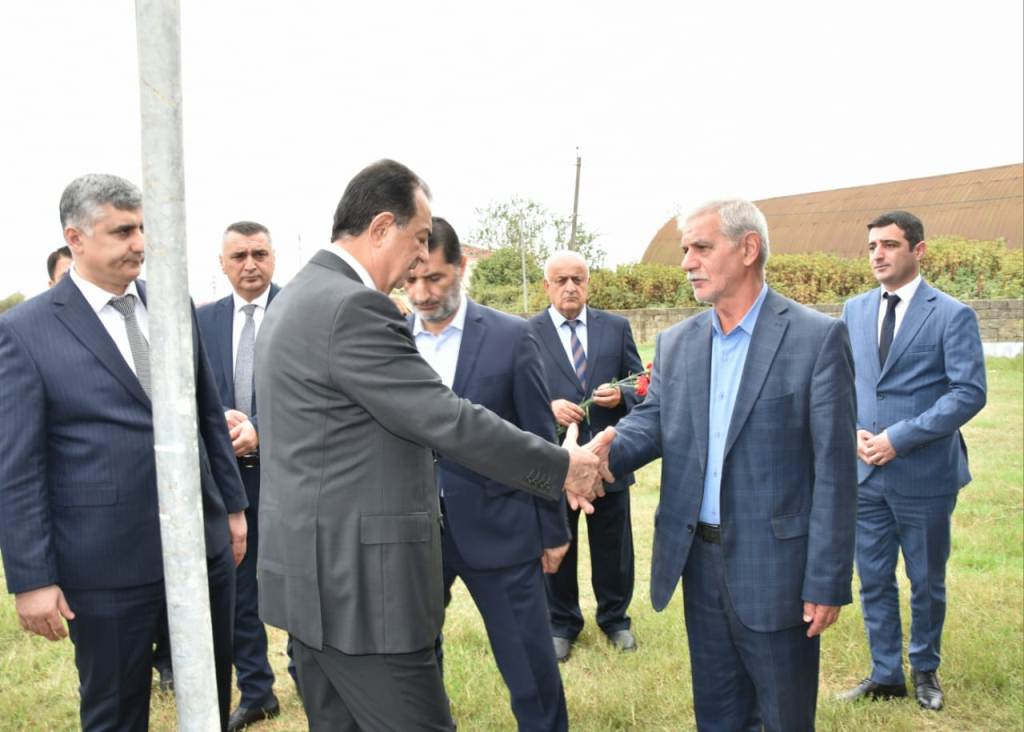 Taleh Qaraşov şəhidlərin ildönümü mərasimində iştirak etdi - FOTOLAR