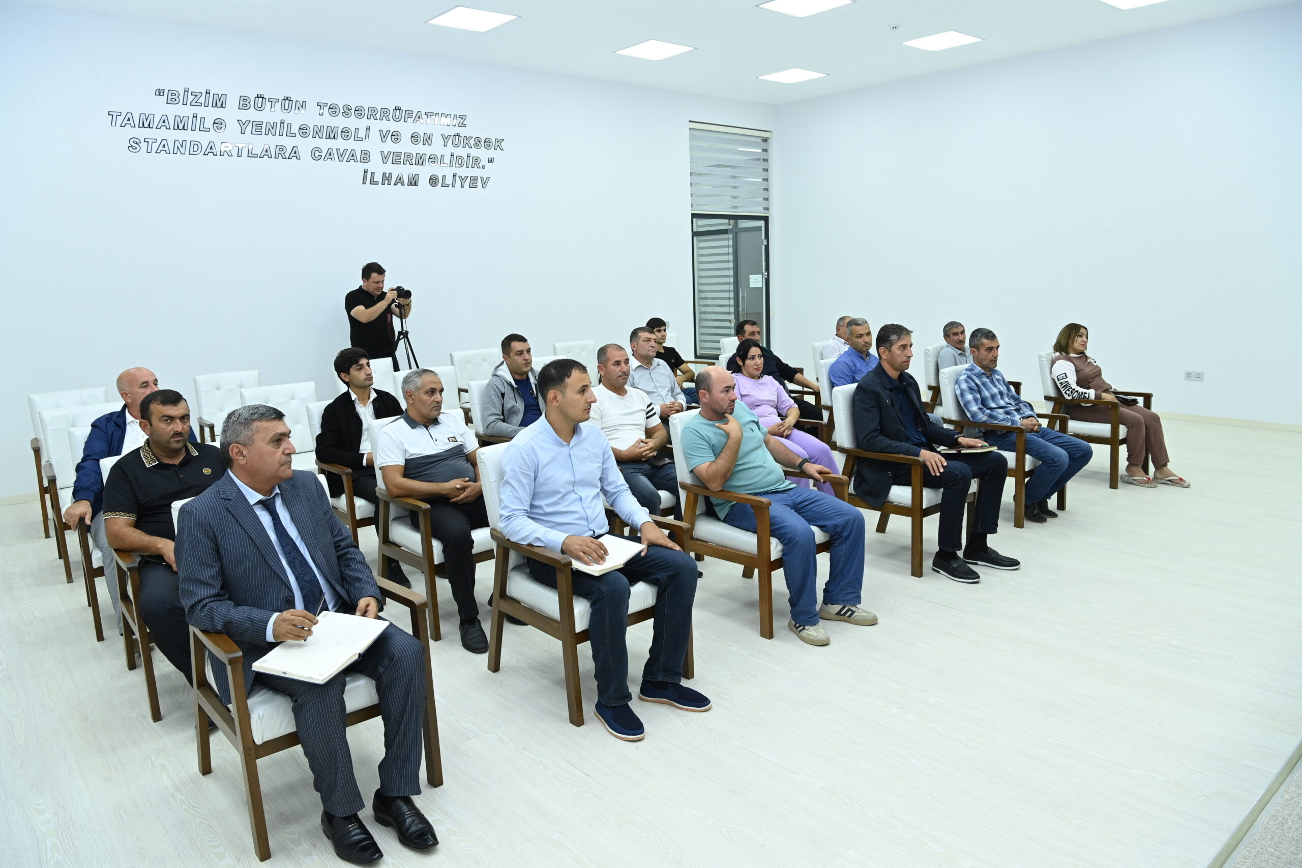 “Azərişıq” Füzulidə sahibkarlarla görüş keçirdi - FOTOLAR