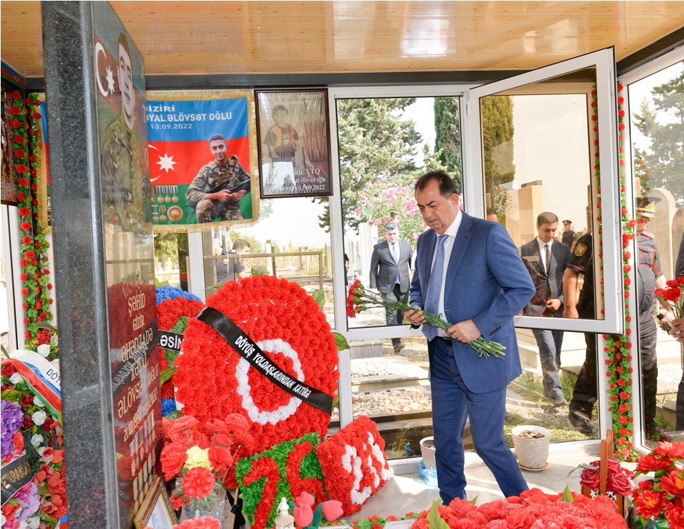 Taleh Qaraşov şəhid Əhədzadə Xəyalın anım mərasimində - FOTO