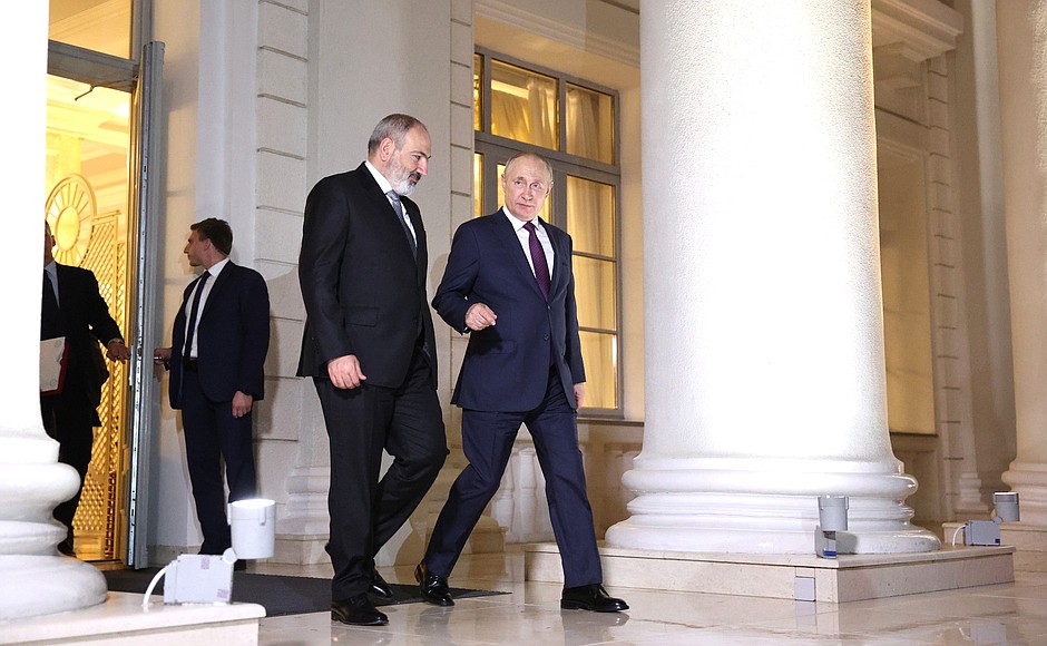 Putin pasinyan 1314