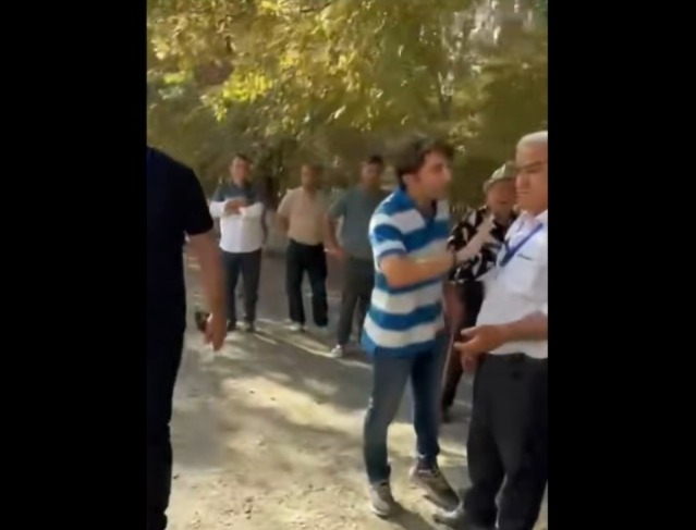 Neftçalada seçki məntəqəsində əlbəyaxa dava - VİDEO