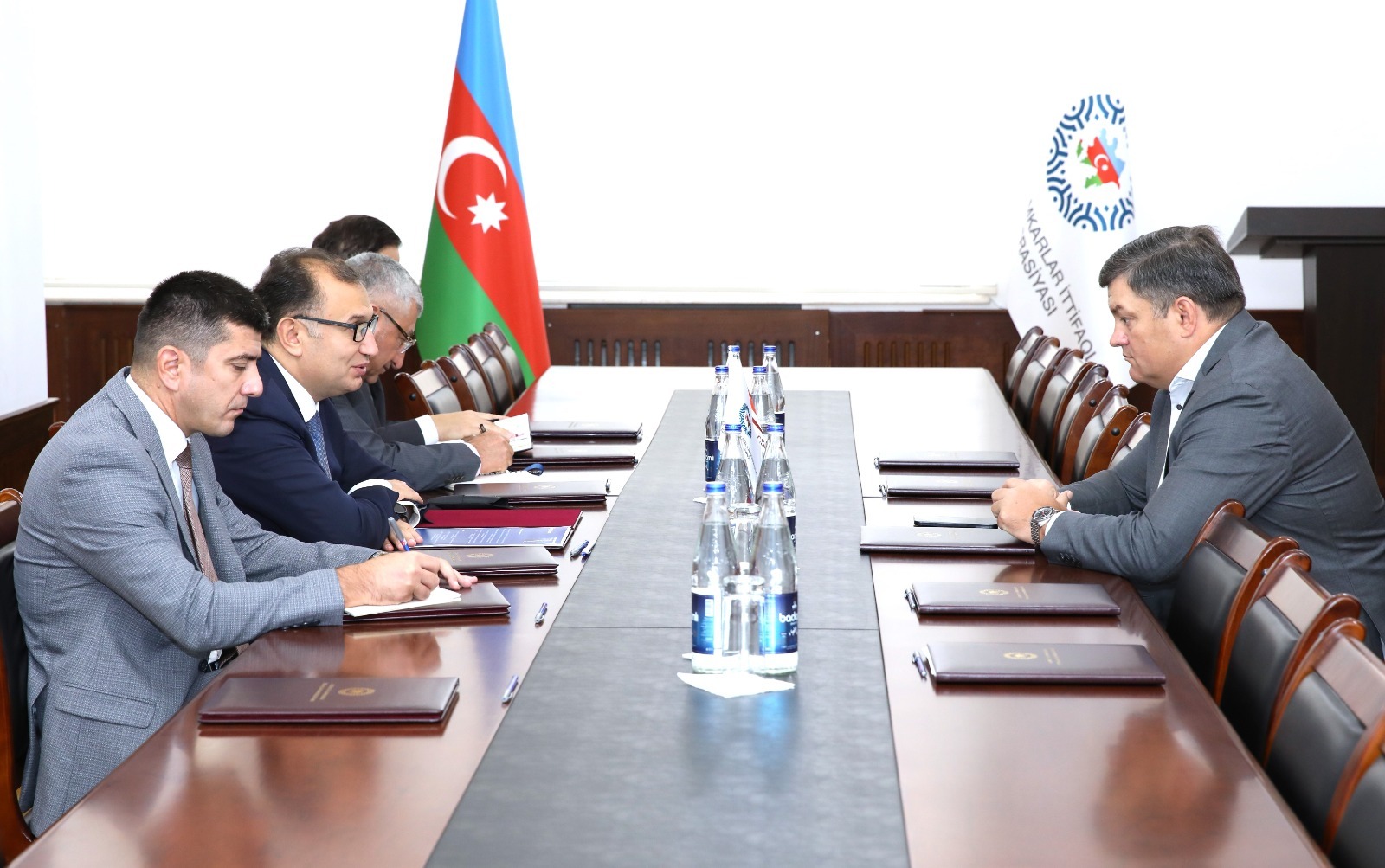 Sahib Məmmədov bu təşkilatların nümayəndələri ilə görüşdü - FOTOLAR