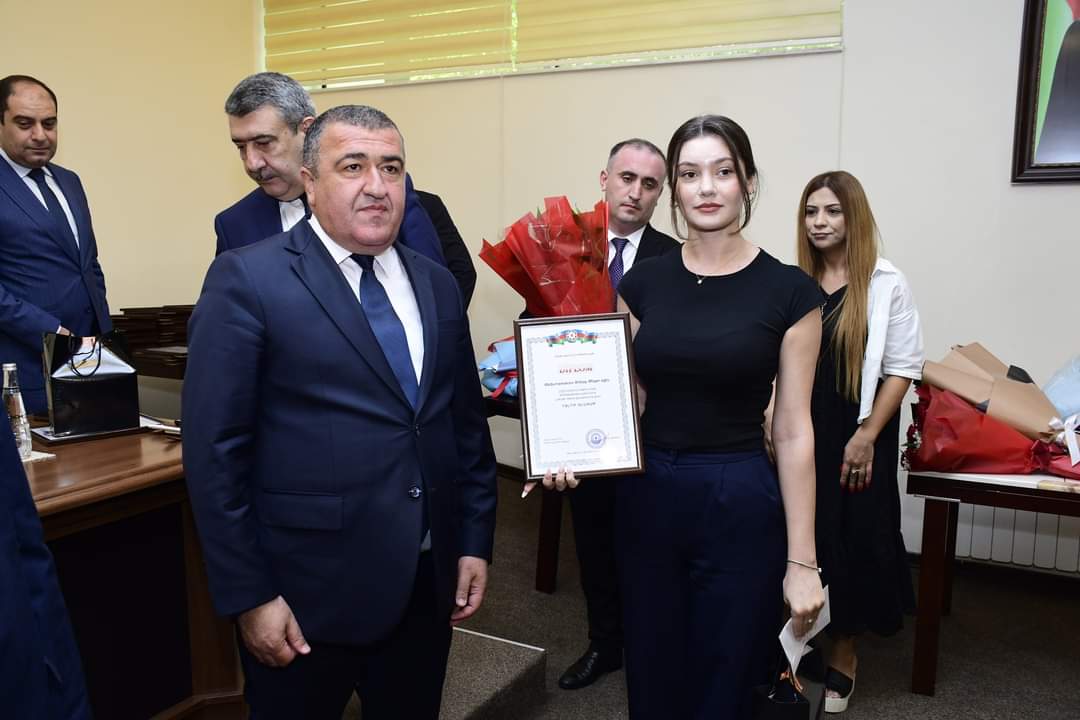 Xətaidə yüksək bal toplayan tələbələrlə görüş keçirildi - FOTOLAR