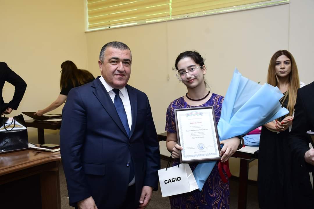 Xətaidə yüksək bal toplayan tələbələrlə görüş keçirildi - FOTOLAR