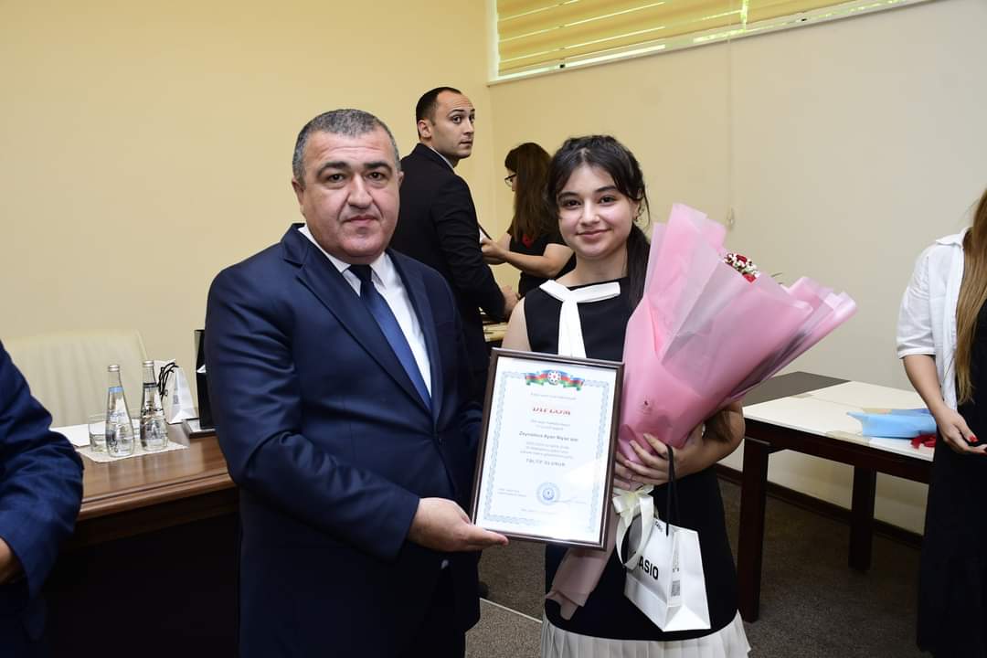 Xətaidə yüksək bal toplayan tələbələrlə görüş keçirildi - FOTOLAR