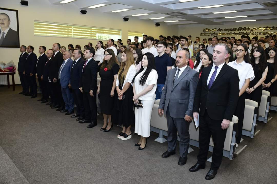 Xətaidə yüksək bal toplayan tələbələrlə görüş keçirildi - FOTOLAR