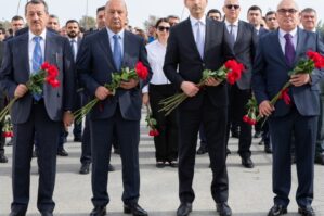 ADY kollektivi Zəfər parkında oldu - FOTOLAR