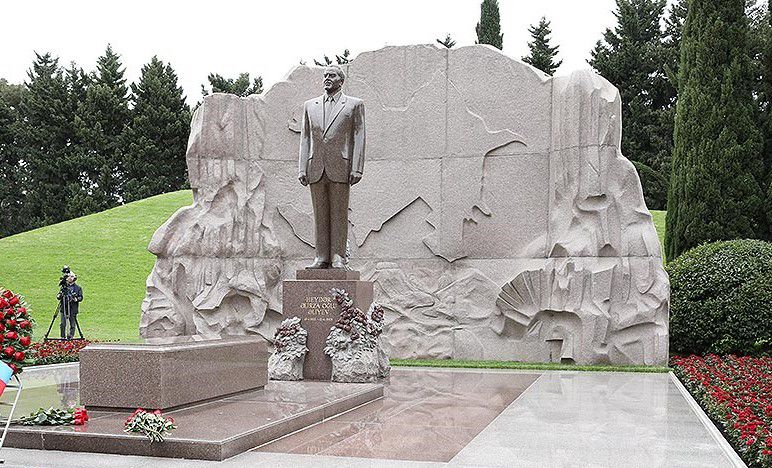 Bakıda beynəlxalq konfrans keçirilir - FOTOLAR