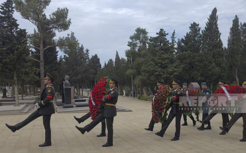 Fatma Səttarova II Fəxri xiyabanda dəfn edildi - FOTOLAR