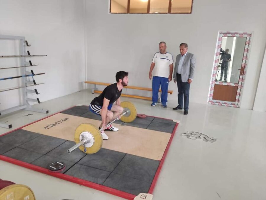 Cavanşir Feyziyev idmançılarla görüşdü – FOTOLAR