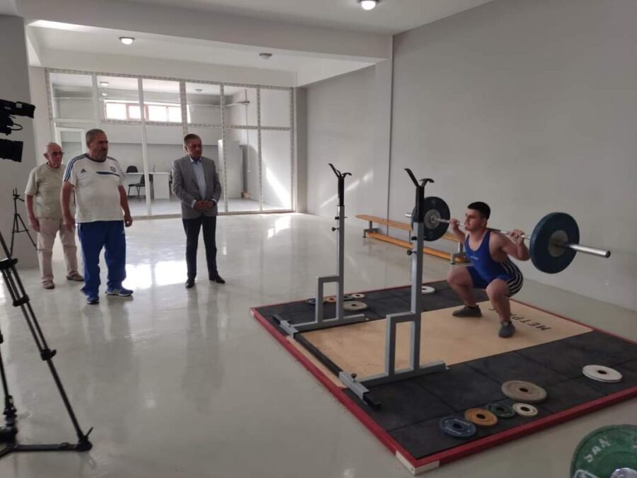 Cavanşir Feyziyev idmançılarla görüşdü – FOTOLAR