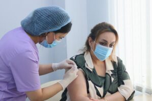 Azərbaycanda vaksinasiyaya başlanıldı - FOTOLAR