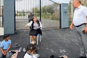 Küçədə dərs keçən müəllim işdən çıxarıldı: Nümayəndəni nə gözləyir?