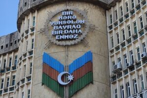 Rəsulzadənin şüarı yerinə qaytarılacaq? - Açıqlama