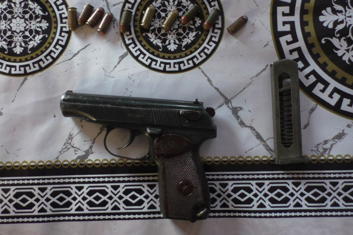 Balakən sakinindən tapança götürüldü - FOTO