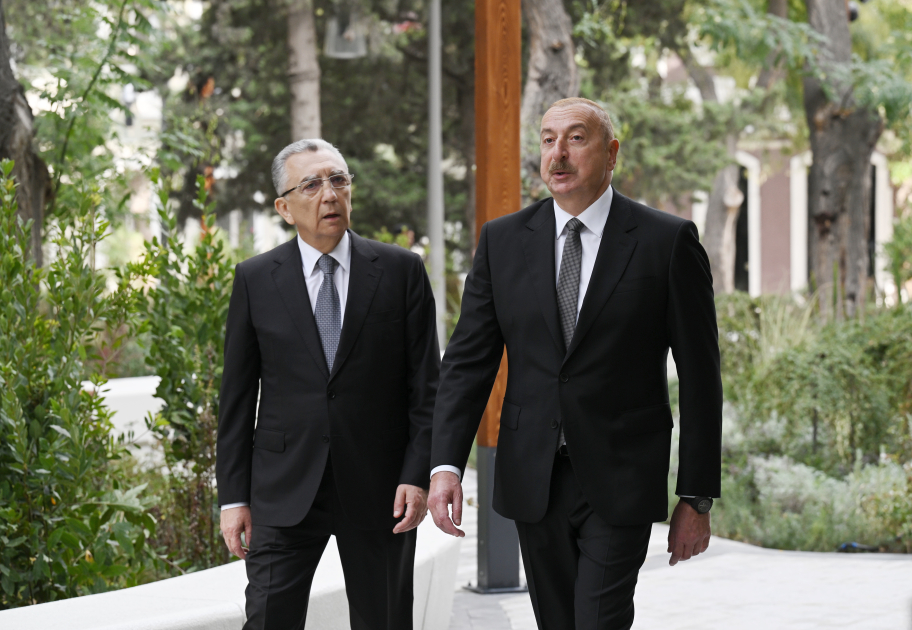 Prezident “Xəqani” bağında yaradılan şəraitlə tanış oldu - FOTOLAR