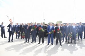 Anım Günü ilə əlaqədar Zəfər parkına ziyarət başladı - FOTOLAR