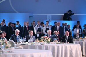 Prezidentlərə təqdim olunan yemək menyusu - FOTO