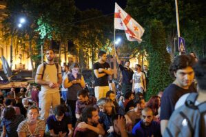 Tiflisdə aksiyalar başladı: Etirazçılar Rustaveli prospektinə gedirlər