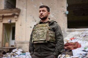 Zelenskidən təklif: "Ölkədə hərbi vəziyyət..."