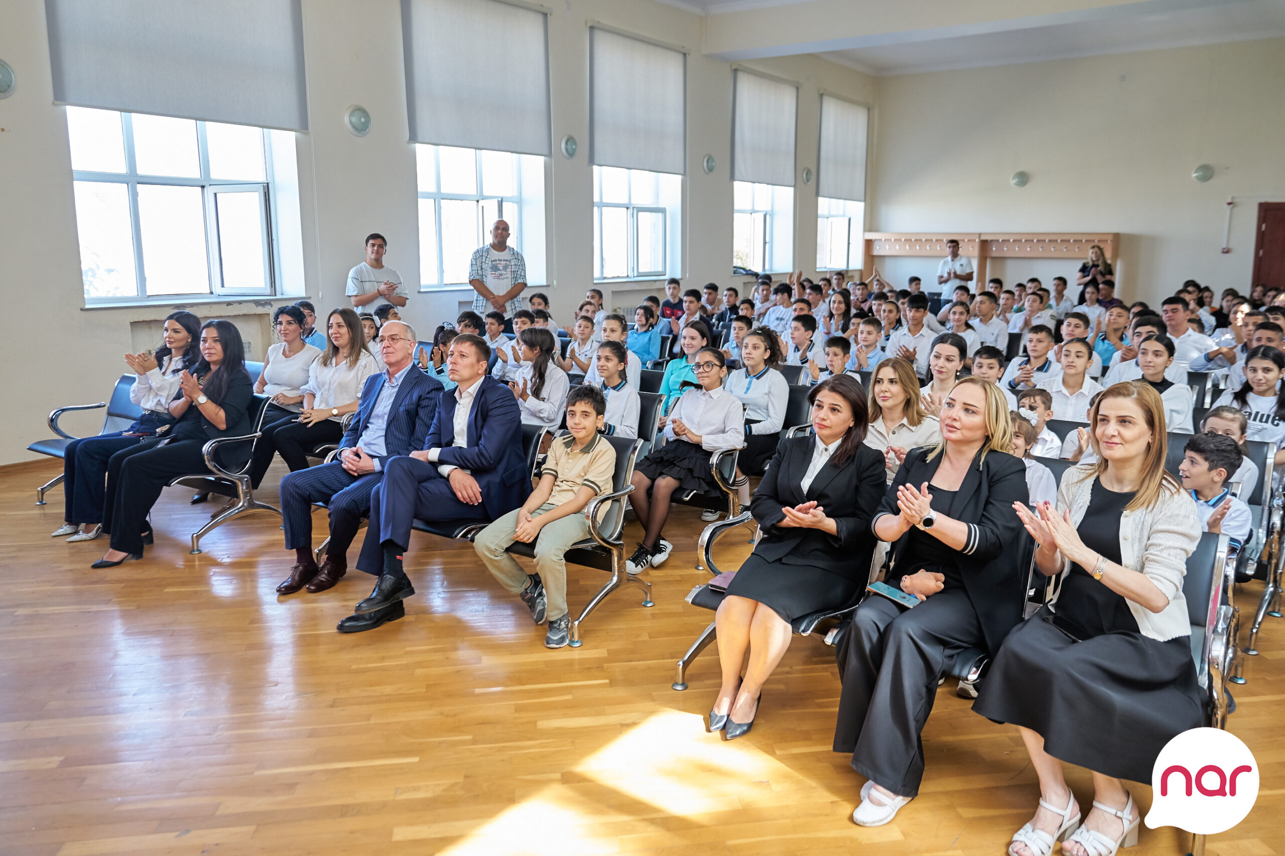 “Nar” Beynəlxalq Jest Dili həftəsi çərçivəsində sağlamlıq imkanları məhdud şagirdlərlə görüşdü - FOTOLAR