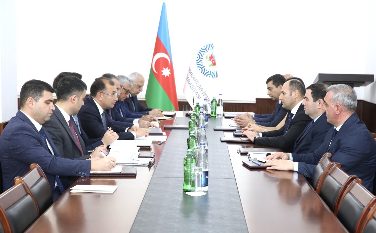 AHİK-də “YAŞAT” Fondunun rəhbərliyi ilə görüş oldu - FOTOLAR