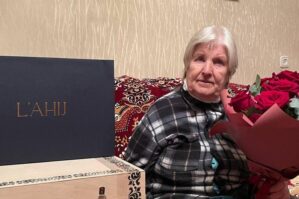 Milli Qəhrəmanın anasına Azərbaycandan yardım çatdırıldı - FOTO