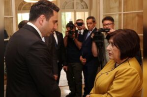 Simonyan Bakının qərarını ağrılı qarşılayıb