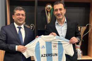 Əhməd İsmayılova "Qarabağ"ın forması təqdim olundu - FOTO