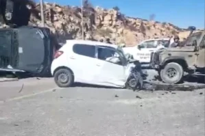 Fələstinli maşını İsrail hərbçilərinin üstünə sürdü - VİDEO